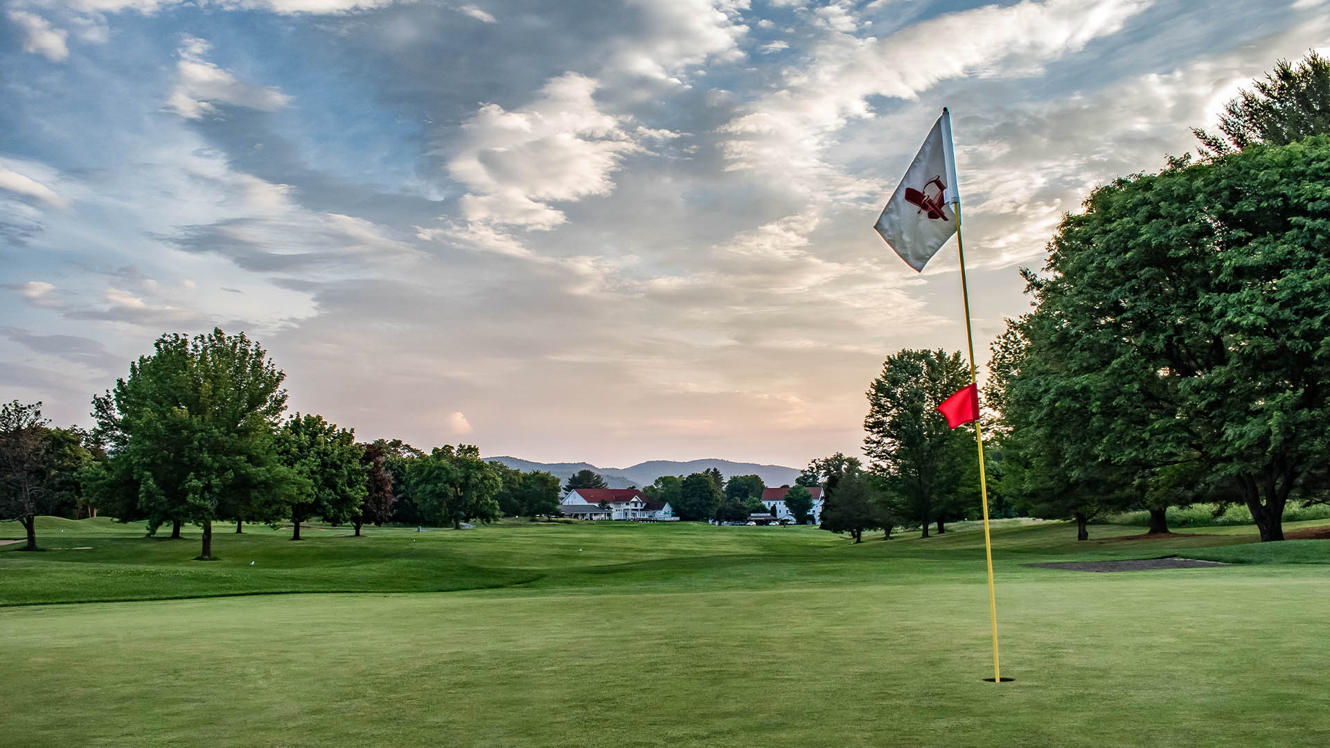 The Golf Club at Basin Harbor 1st green