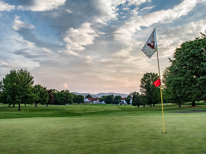 The Golf Club at Basin Harbor 1st green